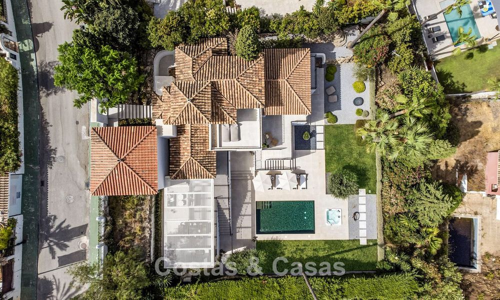 Gemoderniseerde villa met eigentijds-mediterrane bouwstijl te koop in Nueva Andalucia’s golfvallei, Marbella 808009