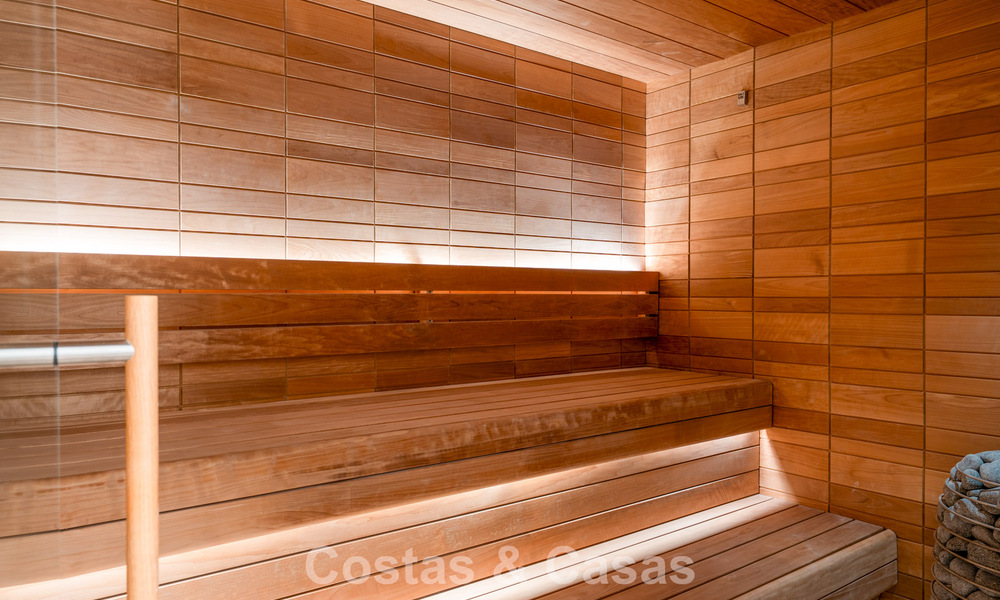 Mediterrane luxevilla met Frans-geïnspireerd interieur te koop in het hart van Nueva Andalucia, Marbella 808039