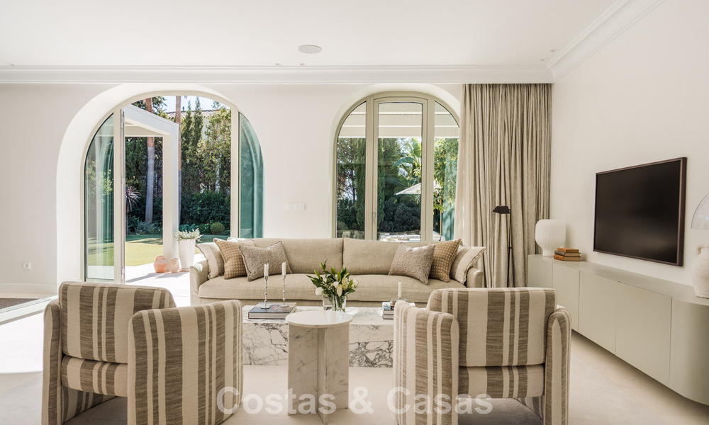Mediterrane luxevilla met Frans-geïnspireerd interieur te koop in het hart van Nueva Andalucia, Marbella 808055