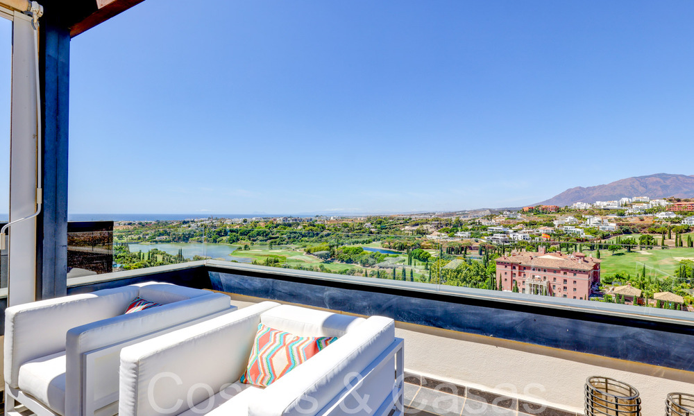 Eigentijdse golf appartementen te koop in Hoyo 19, op een 5-sterren golfresort, New Golden Mile, Marbella - Benahavis 807494