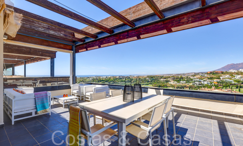 Eigentijdse golf appartementen te koop in Hoyo 19, op een 5-sterren golfresort, New Golden Mile, Marbella - Benahavis 807497