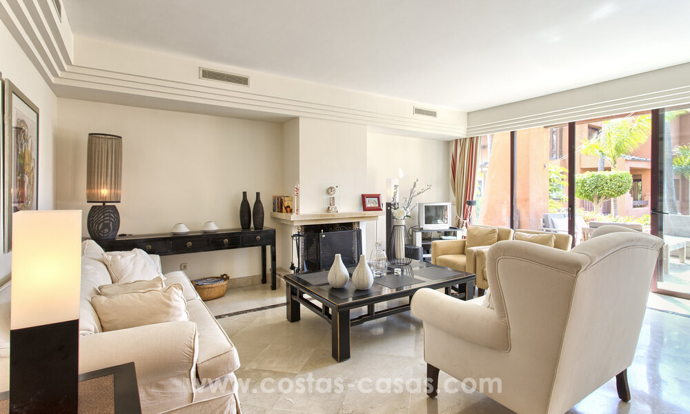 Appartementen te koop in La Alzambra, op loopafstand van Puerto Banus in Nueva Andalucia, Marbella 807705