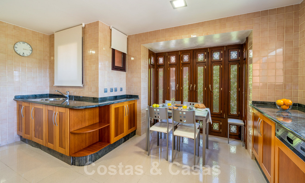 Appartementen te koop in La Alzambra, op loopafstand van Puerto Banus in Nueva Andalucia, Marbella 807721
