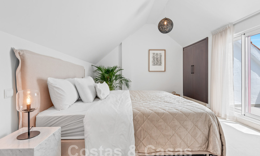 Ruime appartementen te koop in La Maestranza op een steenworp van alle voorzieningen in Nueva Andalucia, Marbella 808296