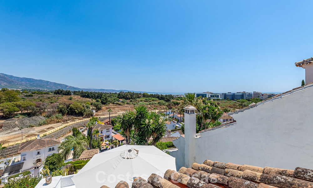 Charmant rijhuis te koop in een afgesloten community op een steenworp van Puerto Banus, Marbella 808527