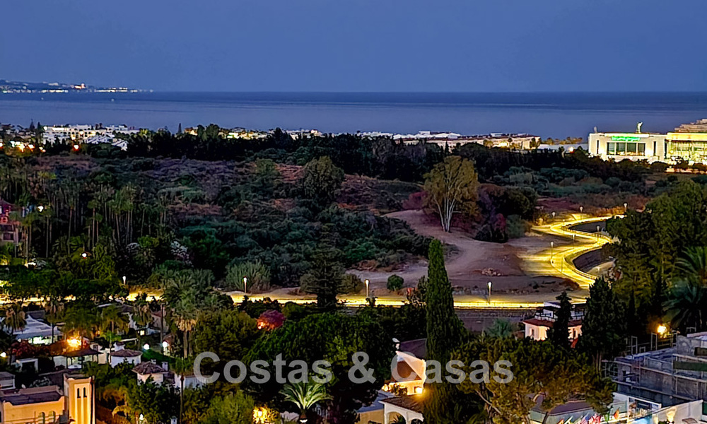 Charmant rijhuis te koop in een afgesloten community op een steenworp van Puerto Banus, Marbella 808554