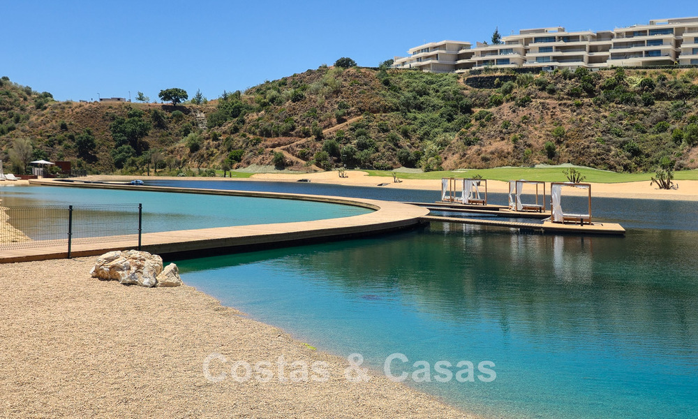 Eigentijdse luxe appartementen te koop in een golfresort in de heuvels van Marbella - Benahavis 808671