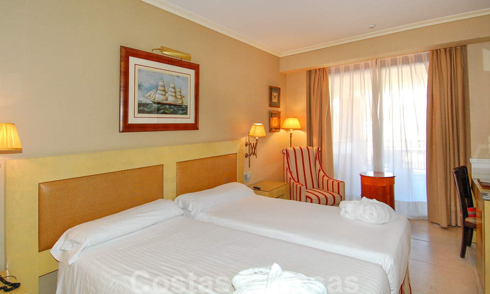 Appartementen in een hotel te koop direct aan het strand in Puerto Banus - Marbella 32076