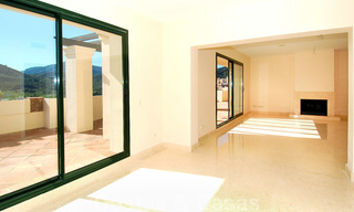 Luxe eerstelijnsgolf appartementen te koop in Marbella - Benahavis 23840 