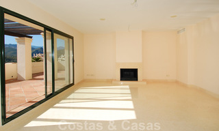 Luxe eerstelijnsgolf appartementen te koop in Marbella - Benahavis 23841 