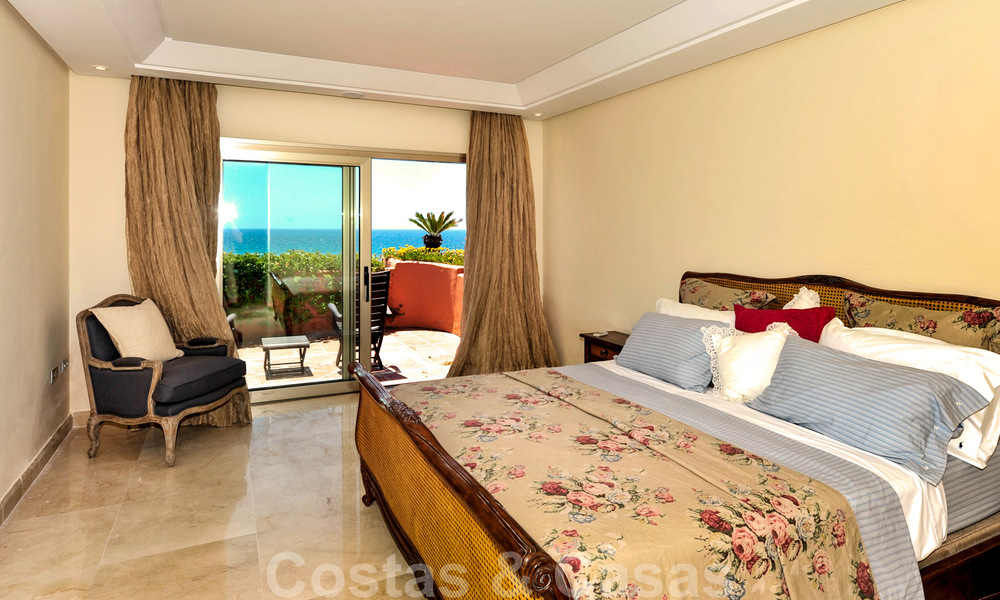 Exclusief Beachfront penthouse appartement te koop, frontline beach in Los Monteros te Marbella 37175