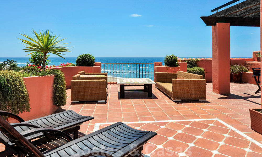 Exclusief Beachfront penthouse appartement te koop, frontline beach in Los Monteros te Marbella 37184