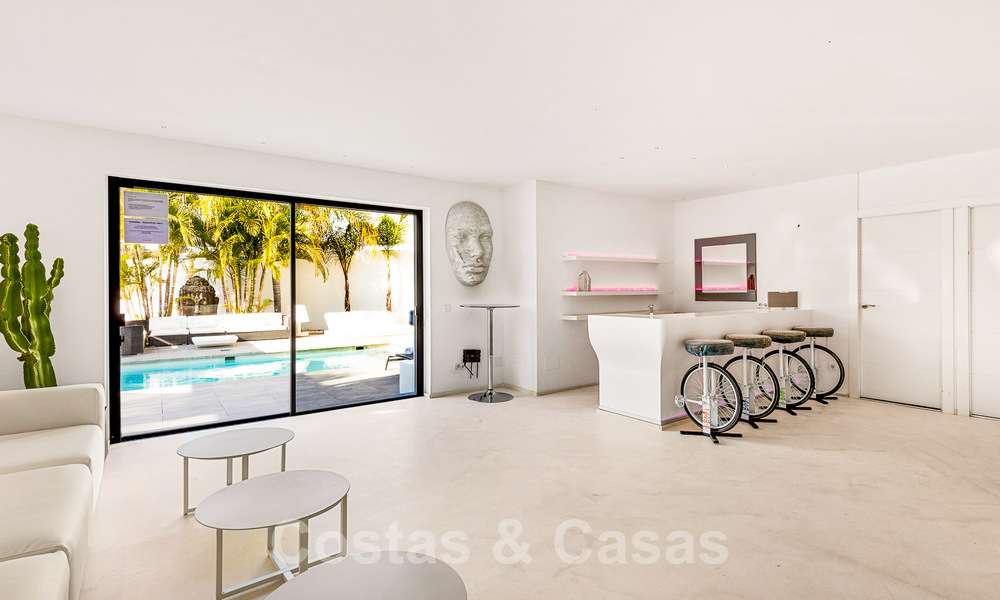 Moderne luxevilla te koop in een golfwijk in Marbella - Benahavis 49490