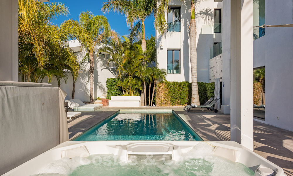 Moderne luxevilla te koop in een golfwijk in Marbella - Benahavis 49521