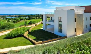 Moderne luxe eerstelijnsgolf appartementen met schitterend golf- en zeezicht te koop in Marbella - Benahavis 23891 