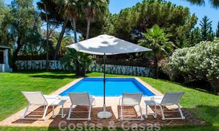 Traditionele Mediterrane luxevilla op een groot perceel te koop op de Golden Mile te Marbella 44197 