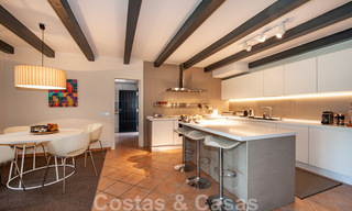 Traditionele Mediterrane luxevilla op een groot perceel te koop op de Golden Mile te Marbella 44205 