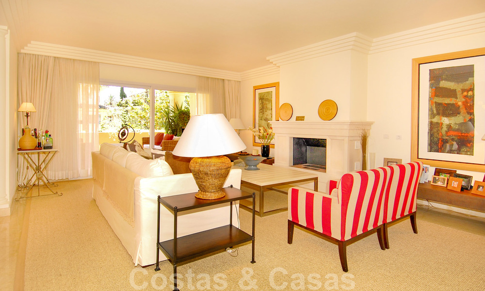 Uniek luxe dubbel-appartement te koop in Nueva Andalucia te Marbella 22886