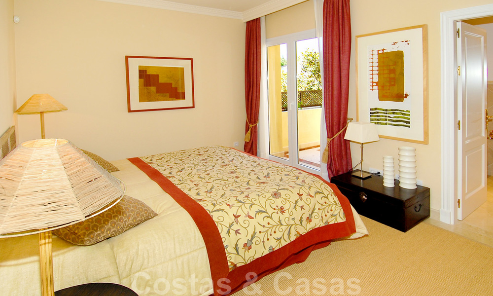 Uniek luxe dubbel-appartement te koop in Nueva Andalucia te Marbella 22902