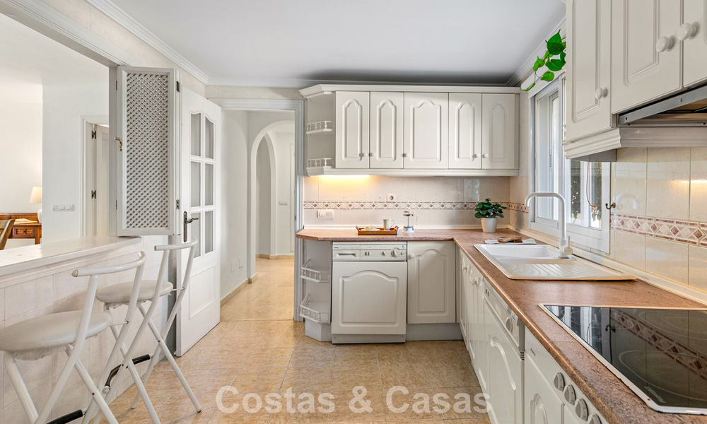 Woningen te koop in een prestigieus eerstelijns strandcomplex, New Golden Mile, Marbella - Estepona 805351