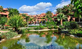 Exclusieve eerstelijnsstrand appartementen te koop, New Golden Mile, tussen Marbella en Estepona stad 795425 