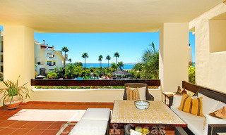 Luxe appartementen te koop, eerstelijnstrand complex, New Golden Mile, Marbella - Estepona 26965 