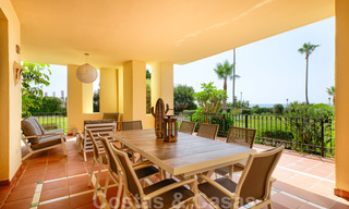 Luxe appartementen te koop, eerstelijnstrand complex, New Golden Mile, Marbella - Estepona 26992 