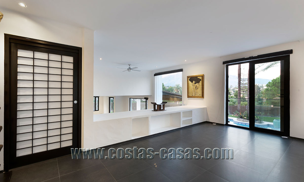 Moderne Andalusische villa te koop in Nueva Andalucia te Marbella 23409