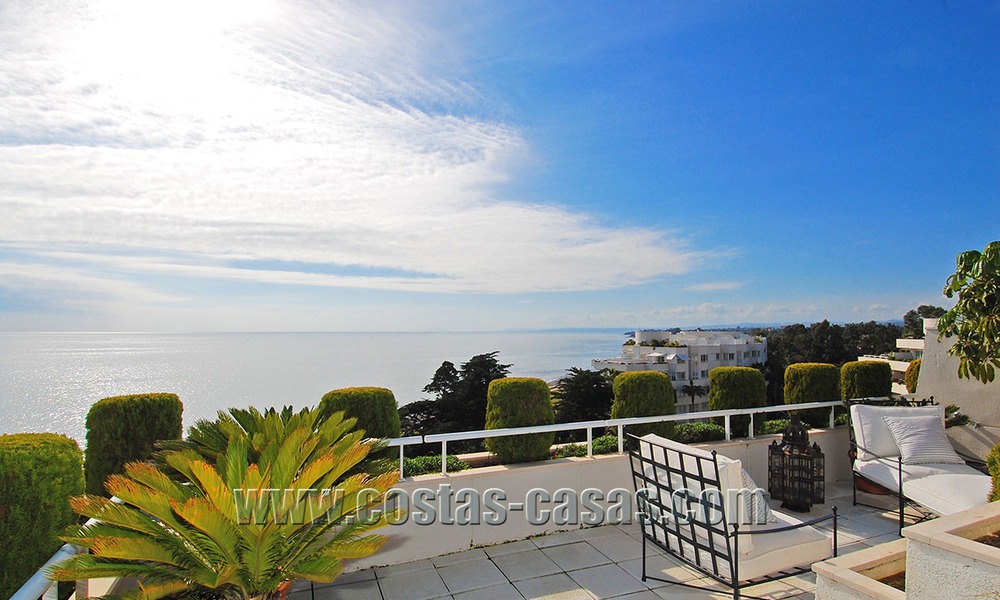 Luxe penthouse appartement te koop, eerstelijnstrand aan de New Golden Mile tussen Marbella en Estepona 13137