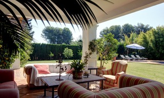 Luxe villa te koop op de Golden Mile in Marbella op wandelafstand van de strandboulevard en Puente Romano 5587 