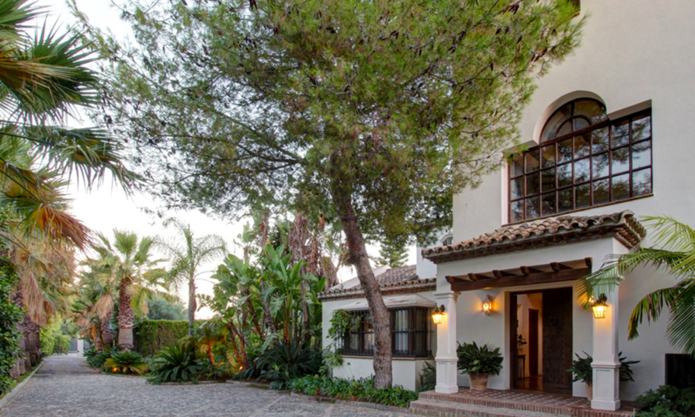 Luxe villa te koop op de Golden Mile in Marbella op wandelafstand van de strandboulevard en Puente Romano 5591