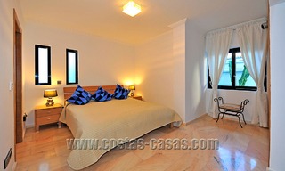 Luxe villa in moderne stijl te koop gelegen direct aan het duinenstrand in Marbella 5441 