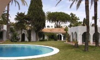 Eerste lijn strand - Beachfront - villa te koop te Marbella - Costa del Sol 8