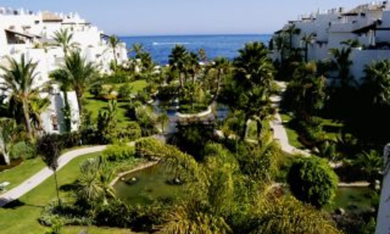 Beachfront appartement en Penthouse te koop, Puerto Banus Marbella 3